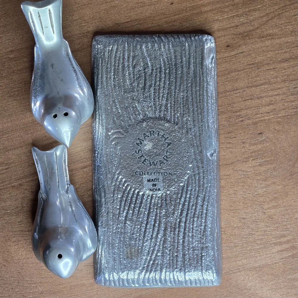 Martha Stewart Pewter Bird Salt & Pepper Shakers Spring Garden Set w/ Tray